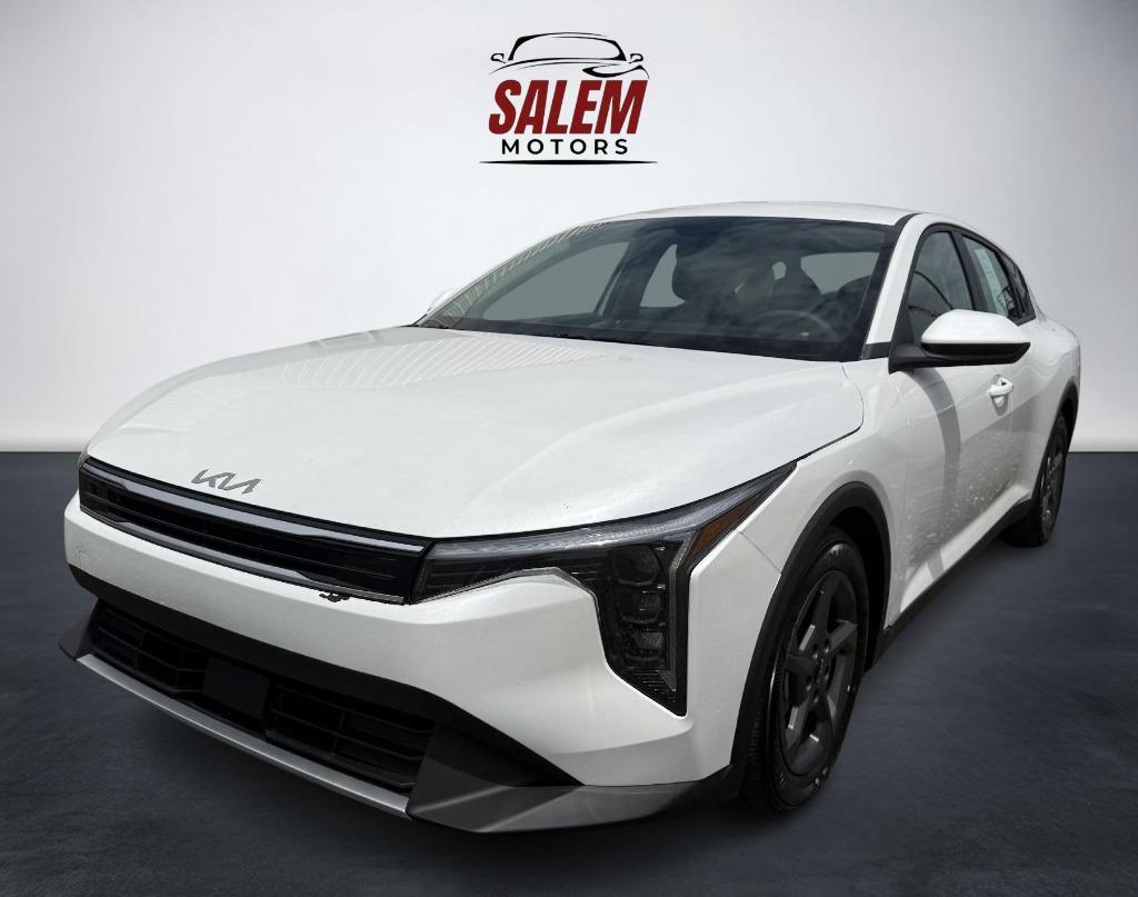 2025 Kia K4 LXS AT's photo