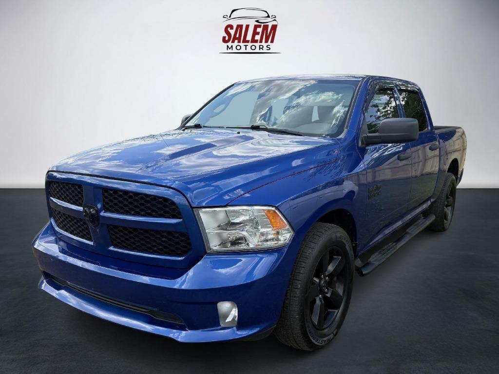2018 RAM 1500 Express Crew Cab 5'7's photo